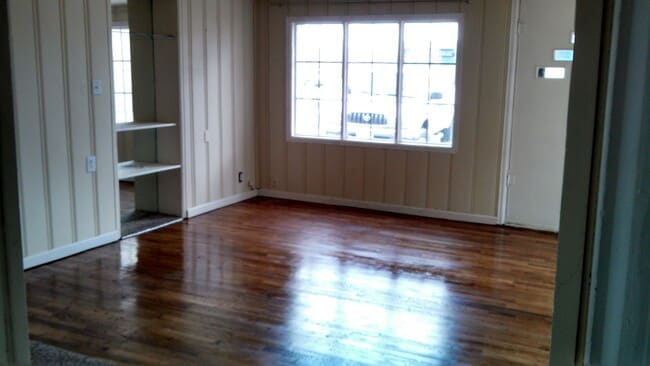 Building Photo - 4570 Arapahoe Ave