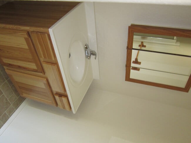 Building Photo - 1714 Lancaster Ave