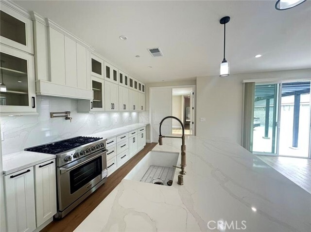 Building Photo - 204 N Willow Ave