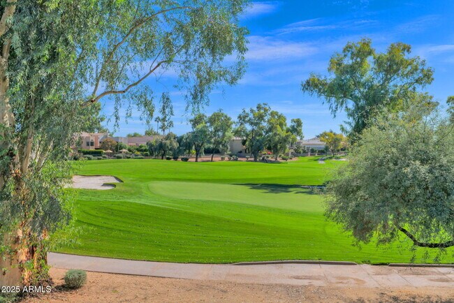 Building Photo - 7760 E Gainey Ranch Rd