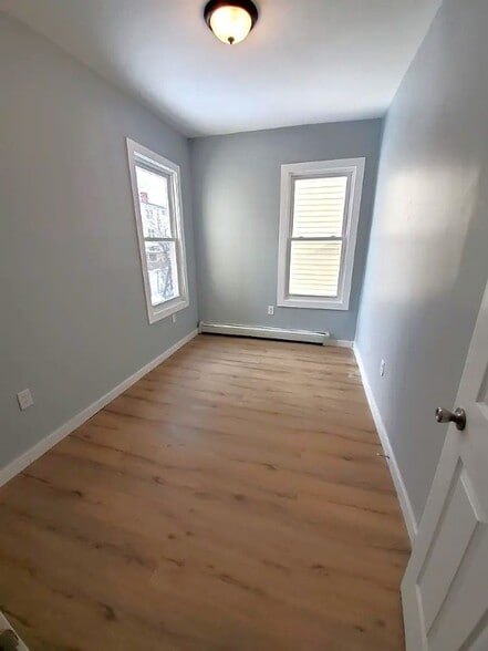 Building Photo - 139 N 11th St