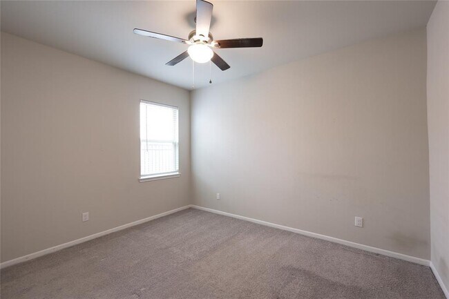 Building Photo - 437 Aurora Creek Ln