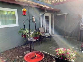 Building Photo - 2153 Bella Casa St