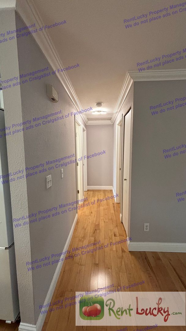 Building Photo - Spacious Browns Point Home – 2 Bed | 1 Bat...