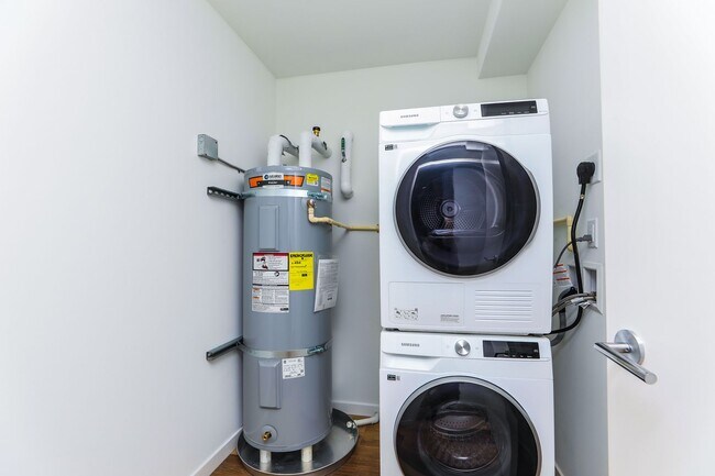 Building Photo - The Park on Keeaumoku - largest 2-bedroom residence offering 1,074 square feet of interior living...