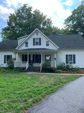 Building Photo - 292 Manchester Rd