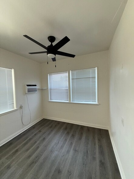 Building Photo - 6006 W Pico Blvd