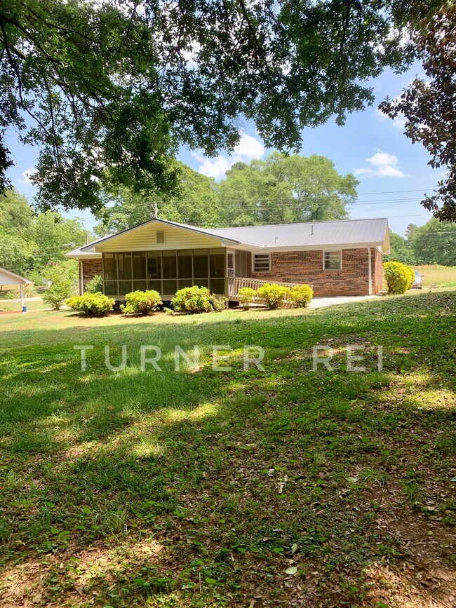Building Photo - 85 Parkertown Rd