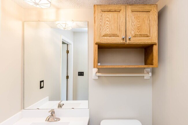 Building Photo - 5334 Tara Hill Dr
