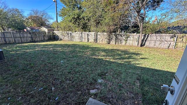 Building Photo - 2118 Westwood Dr