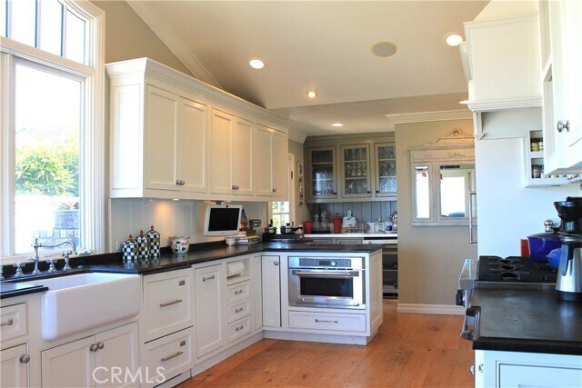 Building Photo - 3601 Sausalito Dr