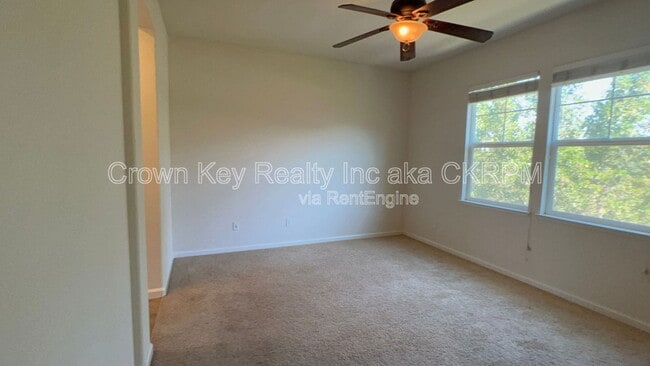 Building Photo - 151 W Saltillo Ln