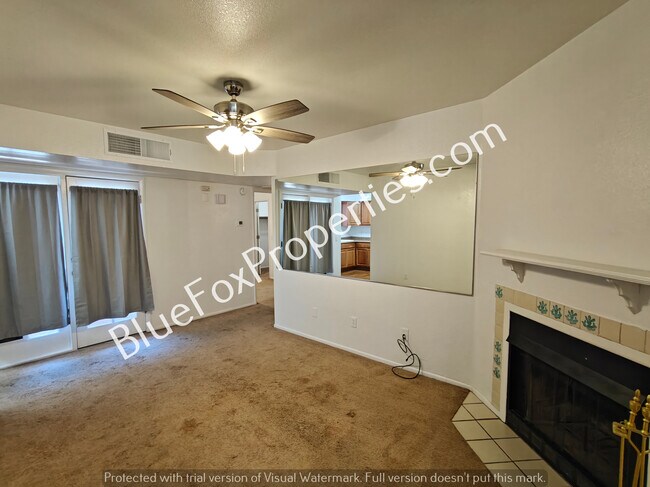 Building Photo - 3690 N Country Club Rd