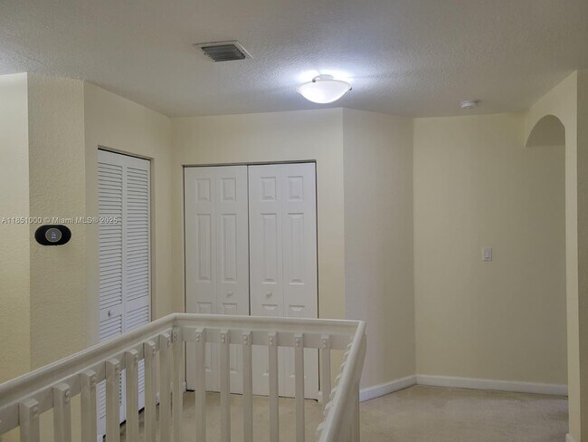 Building Photo - 6671 NW 107th Ct