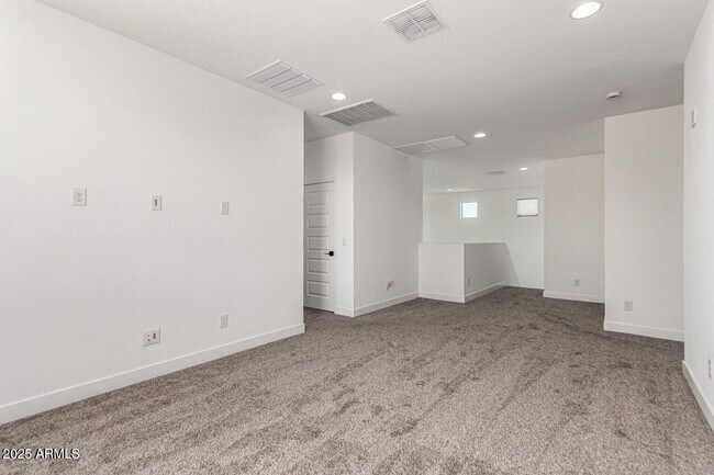 Building Photo - 8773 W Medlock Dr