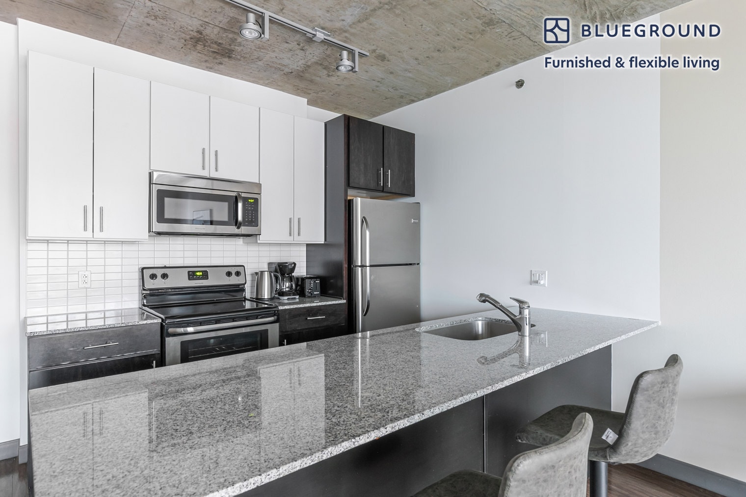 Building Photo - 601 W Jackson Blvd