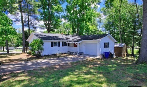 Building Photo - 101 Henley Rd