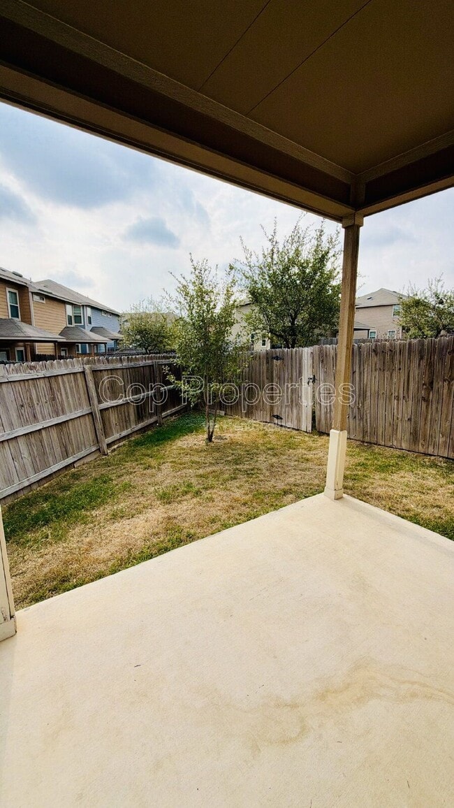 Building Photo - 7010 Micayla Cv