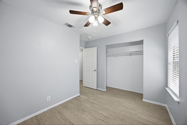 Building Photo - 430 Kendalia Ave