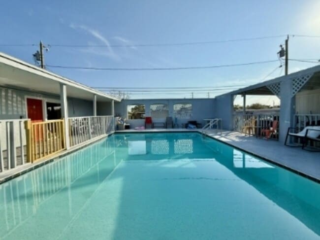 Building Photo - 5024 Emerson Ave S