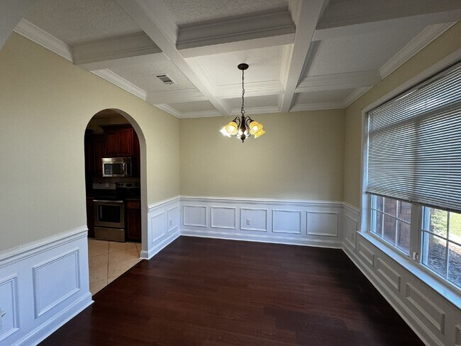 Building Photo - House for Rent