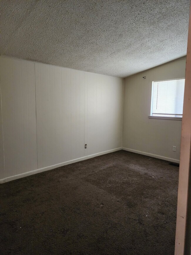 Building Photo - 214 Sierra Madre Dr