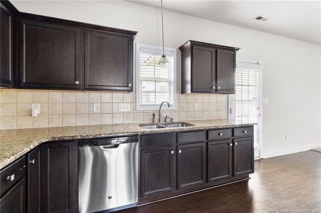 Building Photo - 133 Indigo Ave