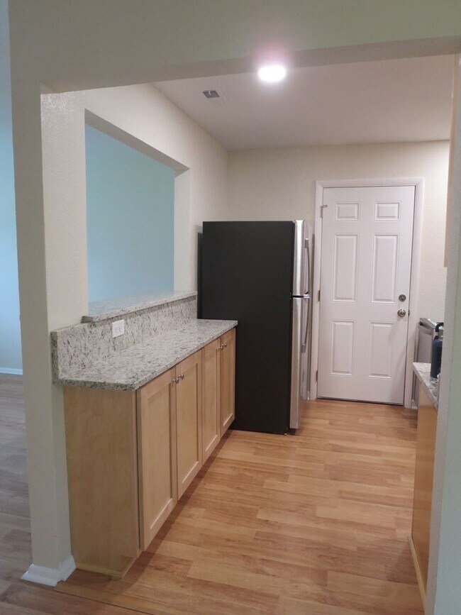 Building Photo - Aragona Village