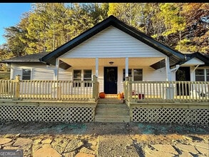 Building Photo - 523 Pantertown Cir