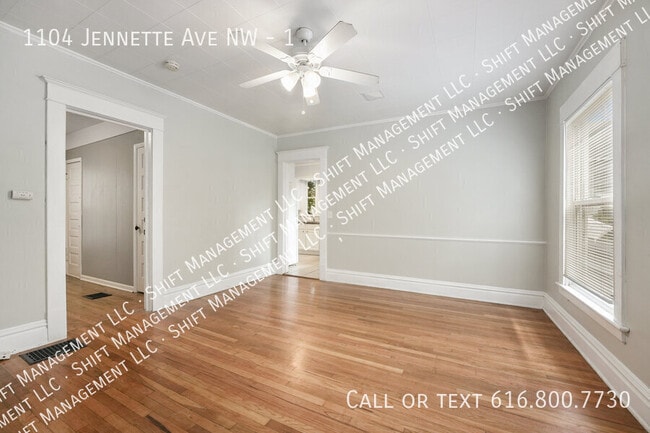 Building Photo - 1104 Jennette Ave NW