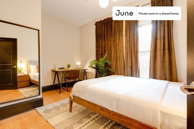 Primary Photo - Private bedroom in 3 bed/1 bath Home