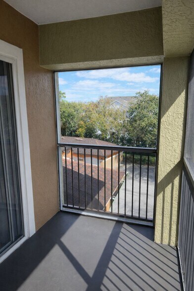 Building Photo - 12500 Crest Springs Ln