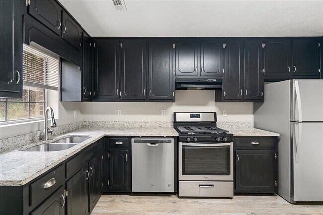 Building Photo - 6290 Love St