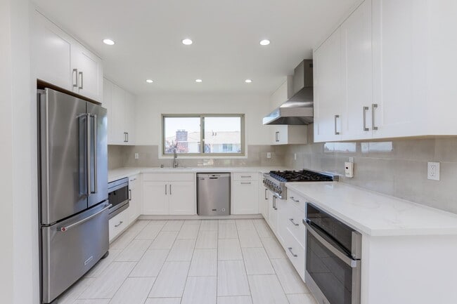 Building Photo - 3BR/2.5BA Mills Estates Home + Bonus Room | Bay Views, Yard & 2-Car Garage | YouTube Tour