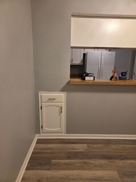 Storage for breakfast bar - 829 Applewood Ln