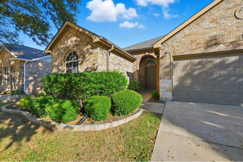 Building Photo - 4405 Grassy Glen Dr