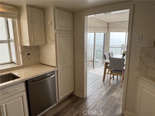 Building Photo - 1230 E Ocean Blvd