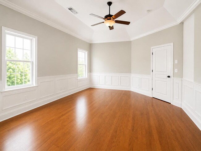 Building Photo - Beautiful Woodward Park 3/3 in Gated Community