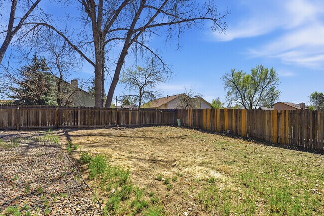 Building Photo - $1,840.95, 3-bed, 1.5-bath, located in Colorado Springs with a large backyard.