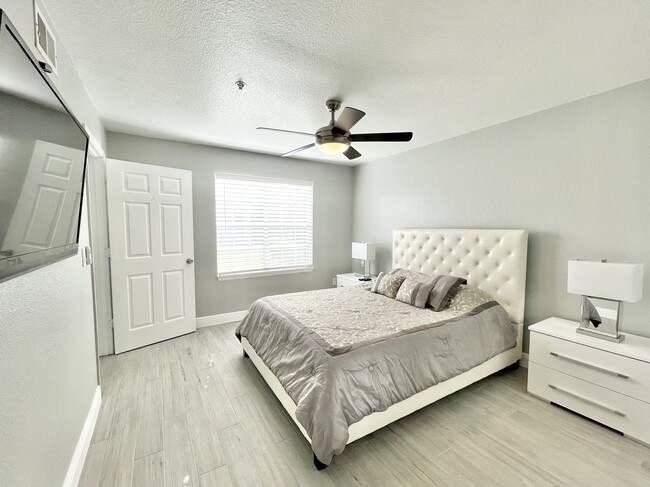 Bedroom - 7280 Westpointe Blvd