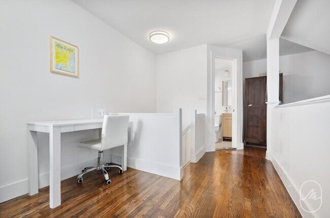 Building Photo - 2 bedroom in New York NY 10011