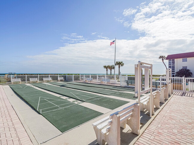 Building Photo - 5400 Jimmy Buffett Mem Hwy