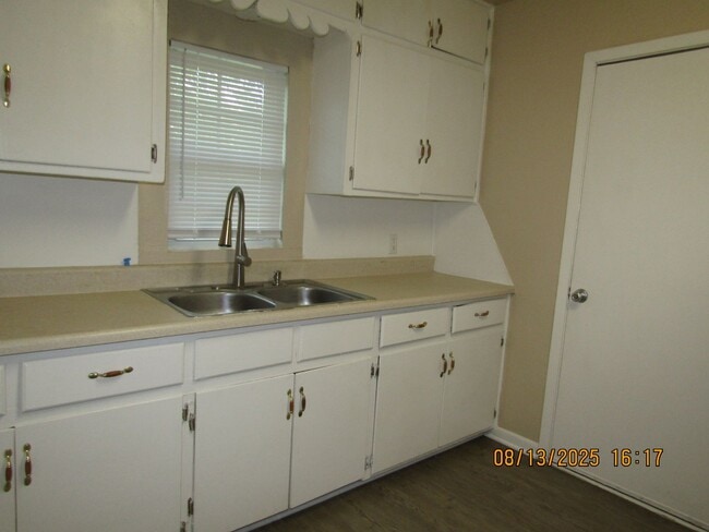 Building Photo - Move In Special: $200 off on The First Ful...