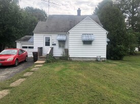 Building Photo - 604 Princeton St