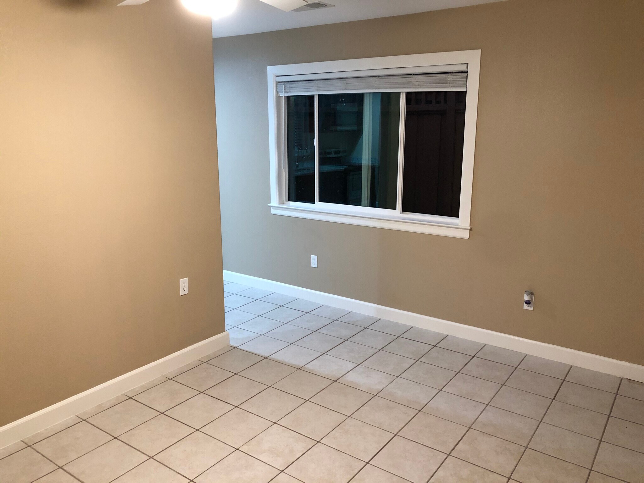 Building Photo - 1015 Tulane Ave