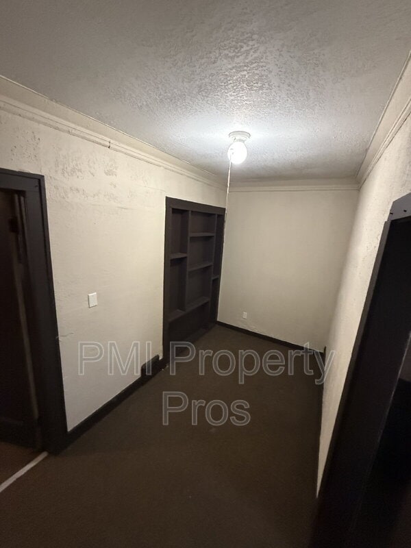 Building Photo - 2320 N 44th St