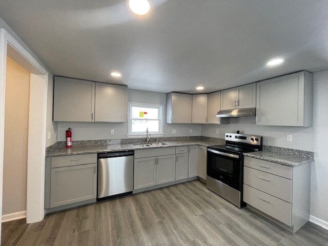 Building Photo - 410 Stone Ave