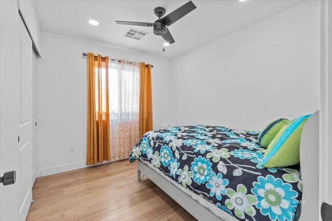 Building Photo - 1572 Kelson Pl