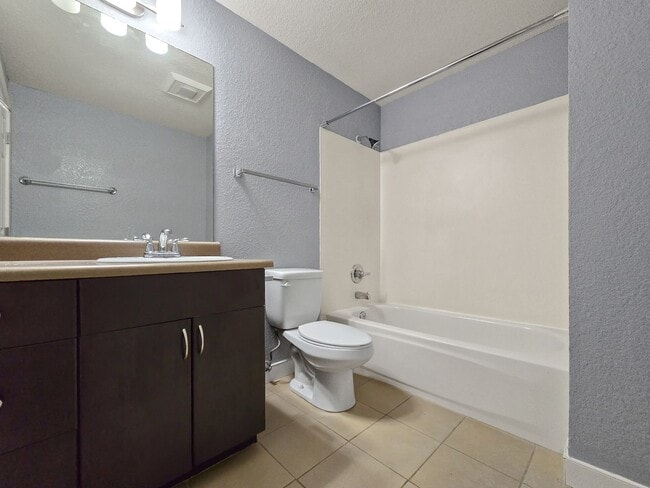 Building Photo - Exceptional Rental Opportunity!