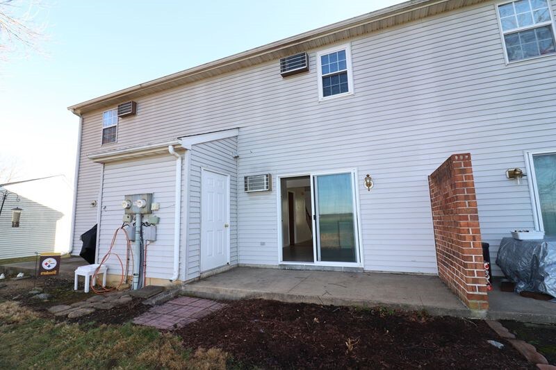 Building Photo - 40 Oriole Dr